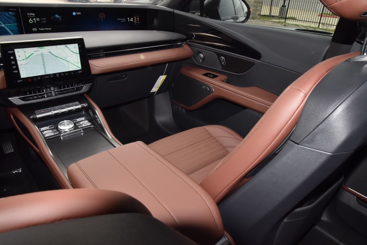 New 2026 Lincoln Nautilus Reserve w/ Jet Appearance Package AWD/4WD image 24