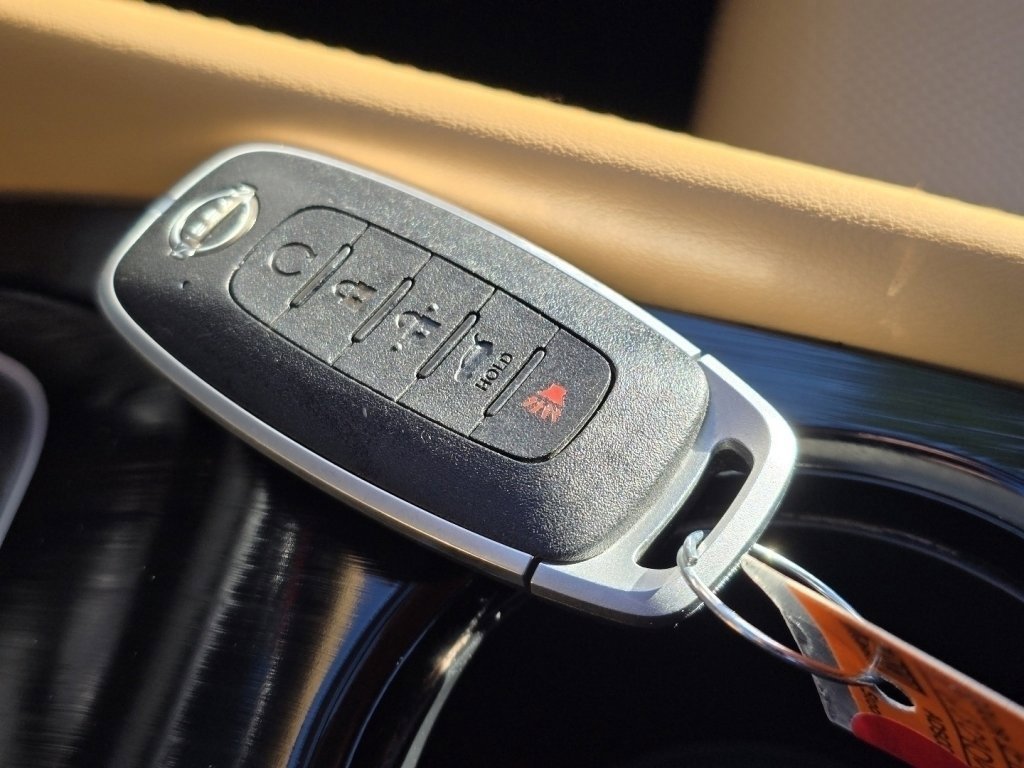 Certified 2023 Nissan Rogue Platinum w/ Platinum Premium Package image 35