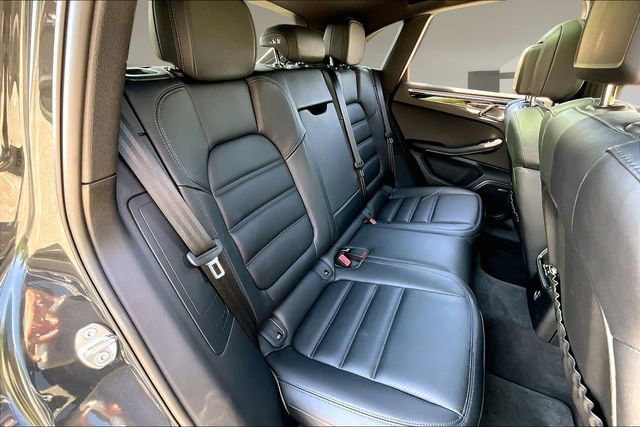 Used 2026 Porsche Macan image 24