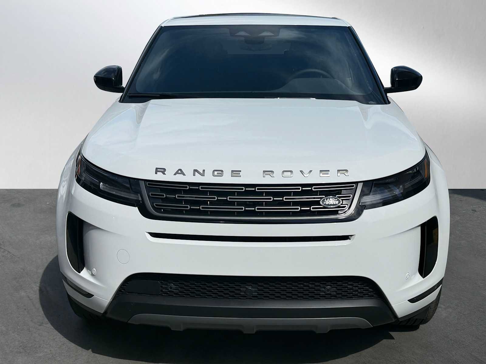 New 2026 Land Rover Range Rover Evoque S image 2