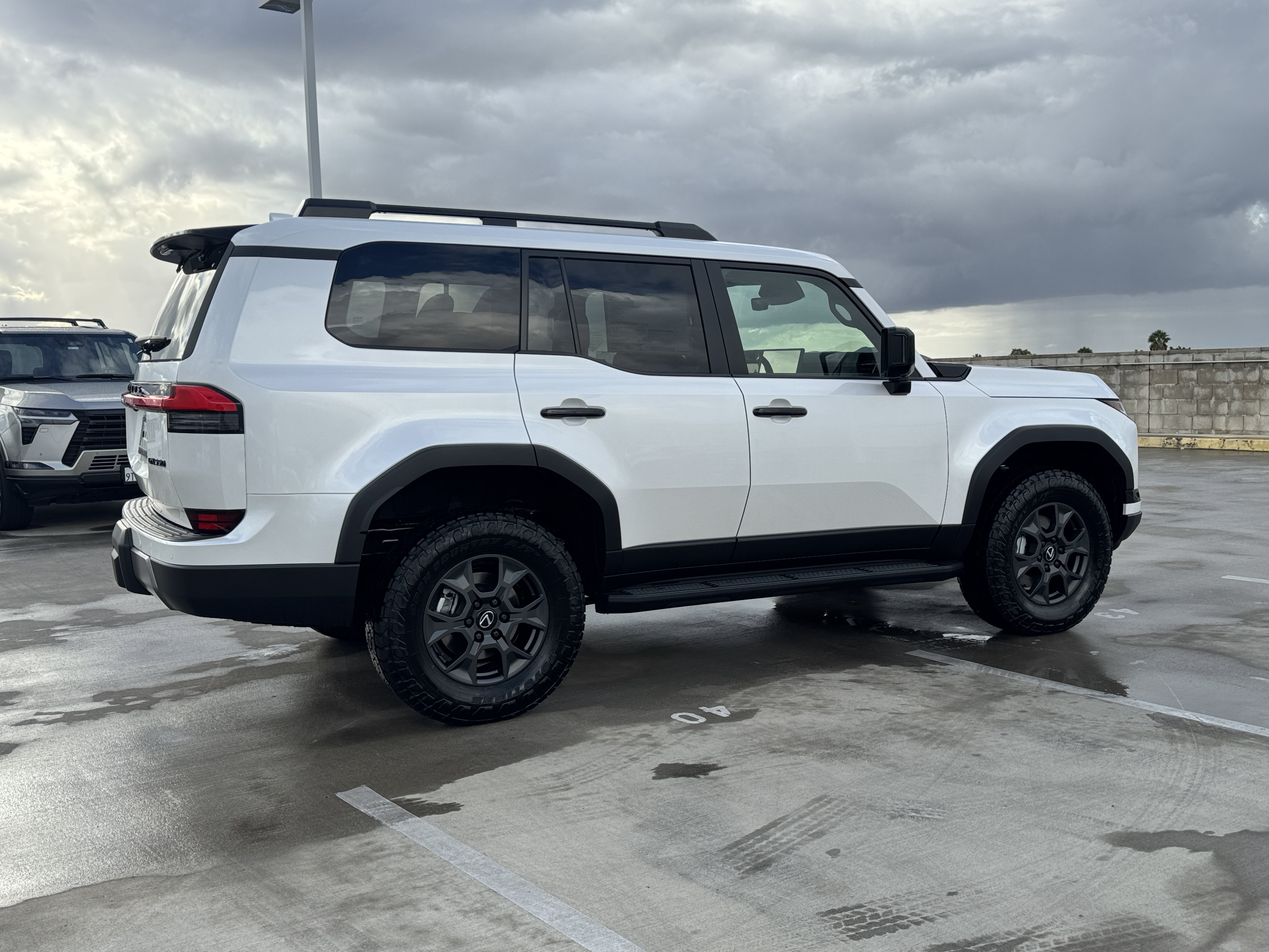 New 2026 Lexus GX 550 AWD/4WD image 10