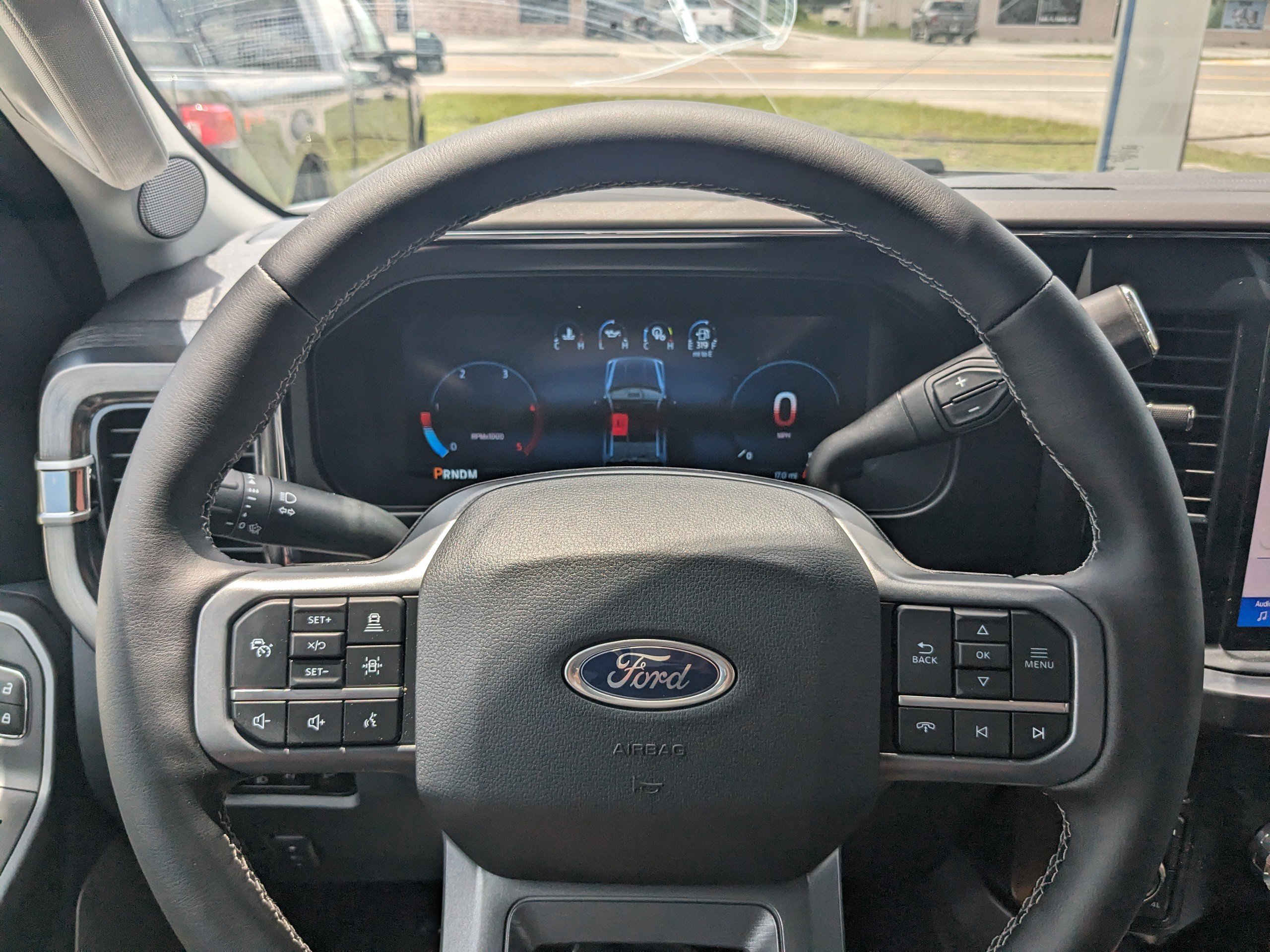 New 2025 Ford F350 Lariat w/ Lariat Ultimate Package image 24