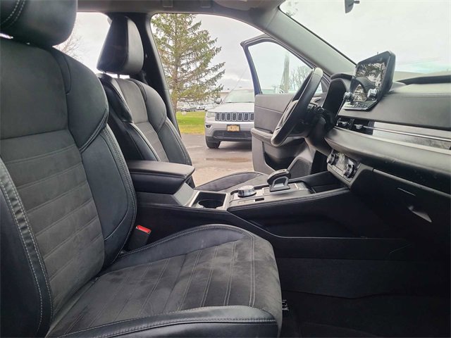 Used 2023 Mitsubishi Outlander SE image 18