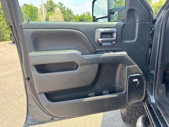 Used 2019 GMC Sierra 2500 SLT w/ All Terrain HD Package AWD/4WD image 28