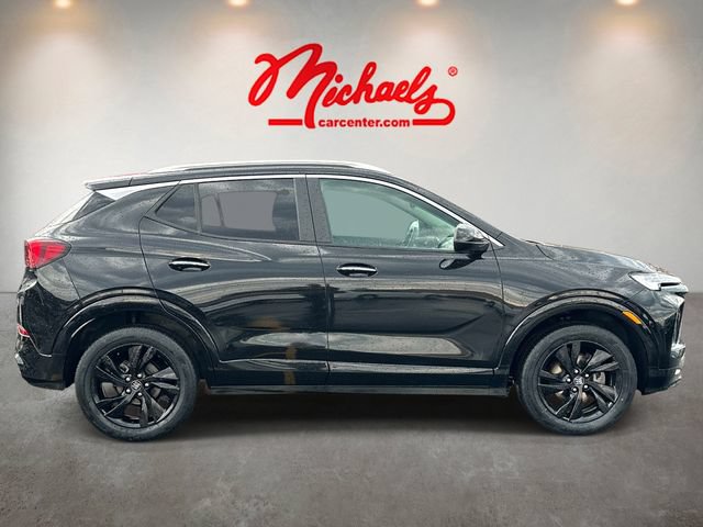 Used 2024 Buick Encore GX Sport Touring AWD/4WD image 2