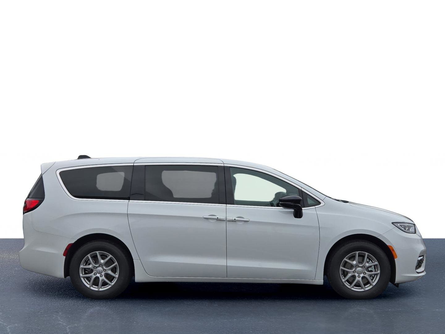 New 2026 Chrysler Pacifica Select image 6