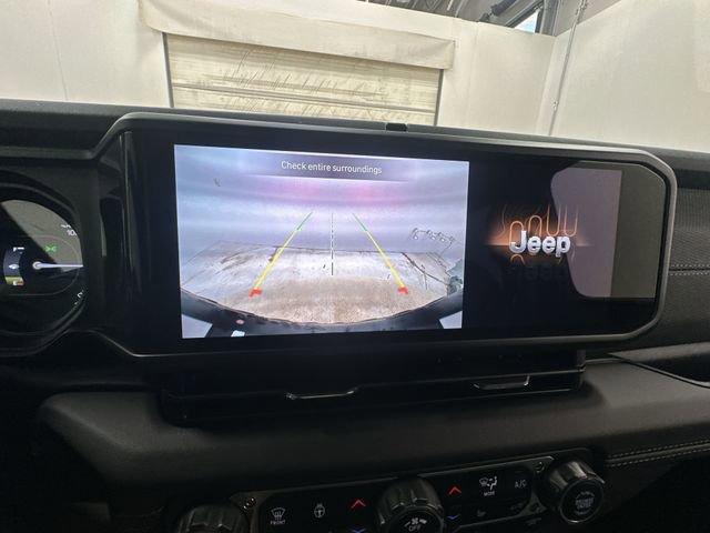 Used 2025 Jeep Wrangler Unlimited Rubicon 4xe w/ Convenience Group image 23