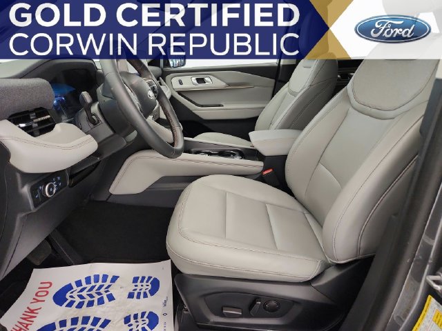 Used 2025 Ford Explorer Active w/ Active Comfort Package AWD/4WD image 12