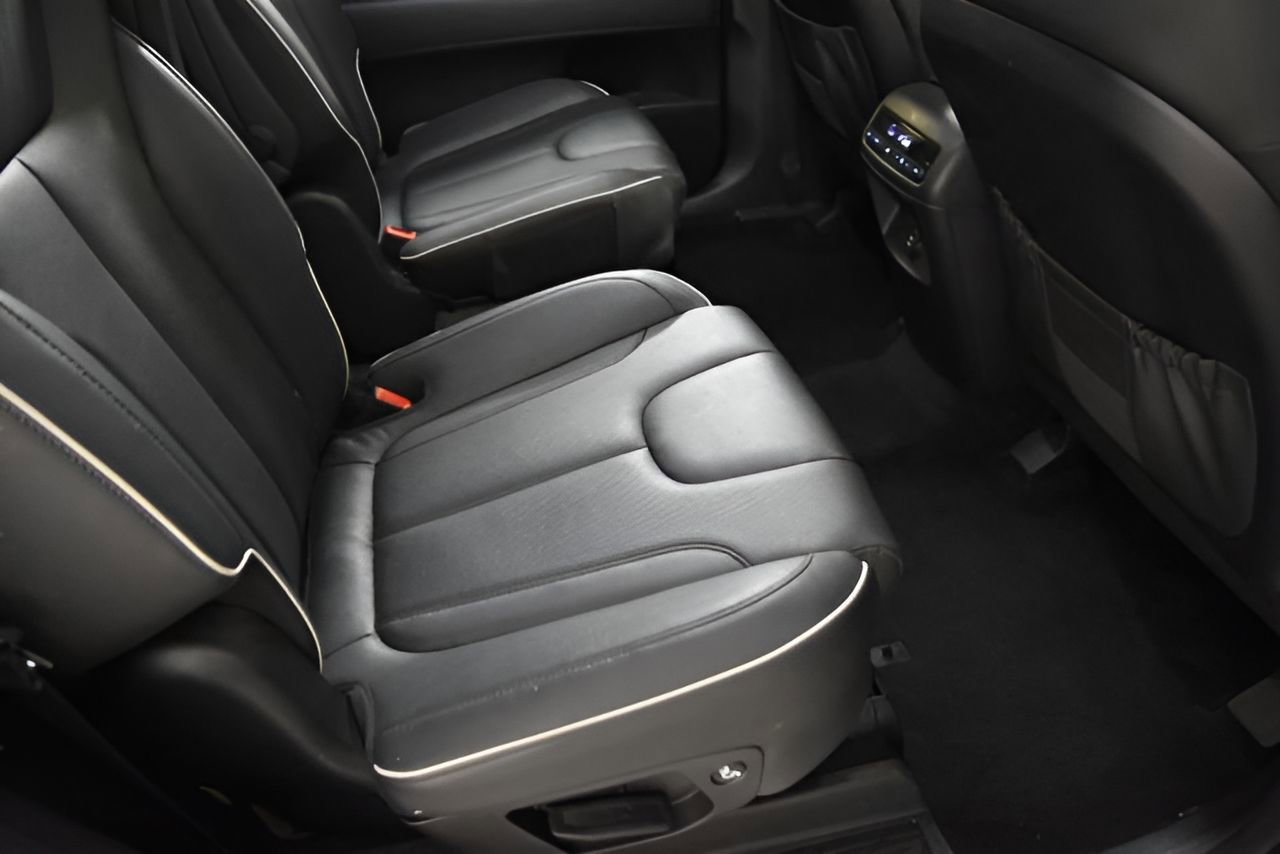 Used 2024 Hyundai Palisade SEL image 36