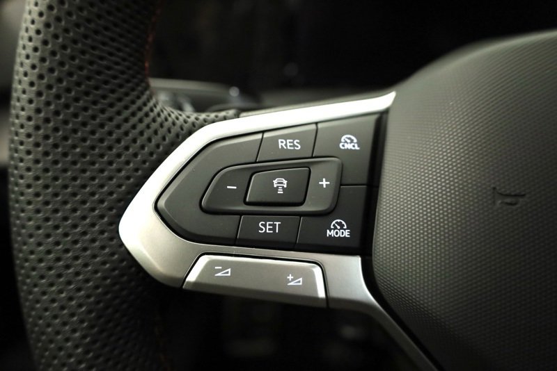 New 2026 Volkswagen GTI SE image 26