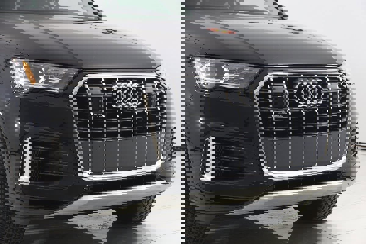Used 2022 Audi Q7 Premium Plus w/ Premium Plus Package image 36
