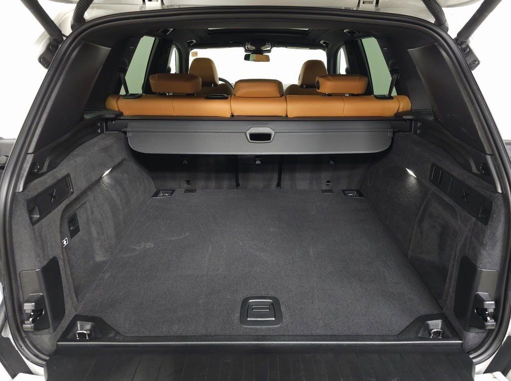 Used 2024 BMW X5 xDrive40i w/ Premium Package image 8