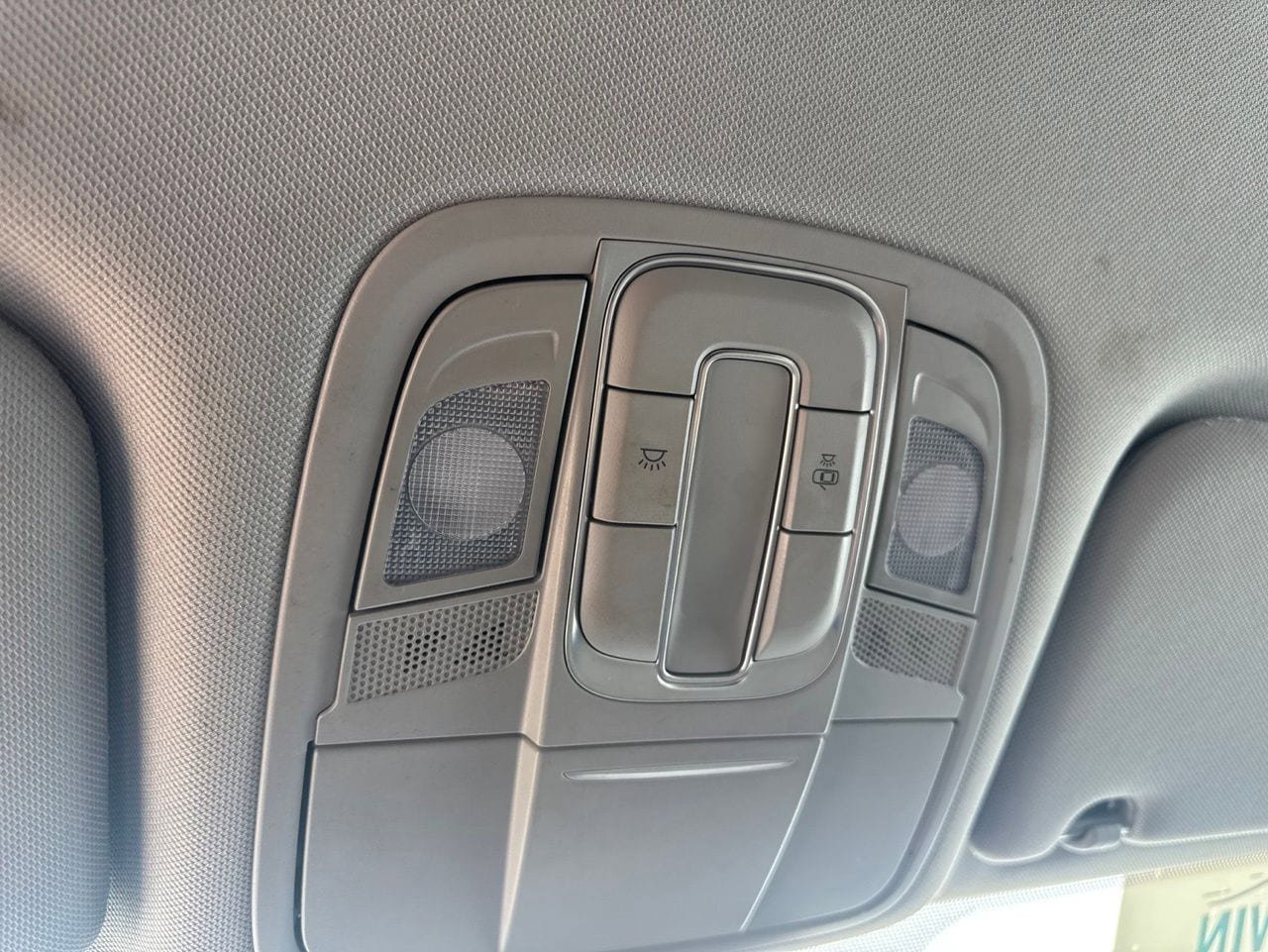 Used 2019 Hyundai Santa Fe SEL FWD image 15