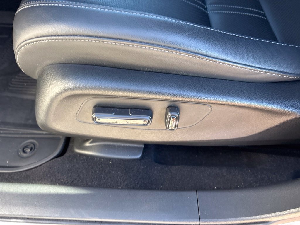 Used 2024 Honda HR-V EX-L image 18