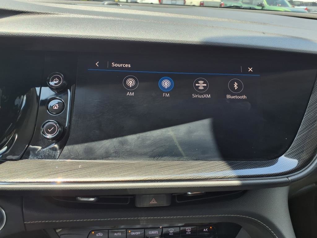 Used 2022 Buick Envision Preferred image 18