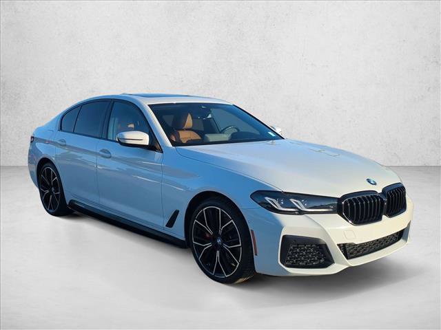 Used 2021 BMW 530e w/ M Sport Package RWD image 3