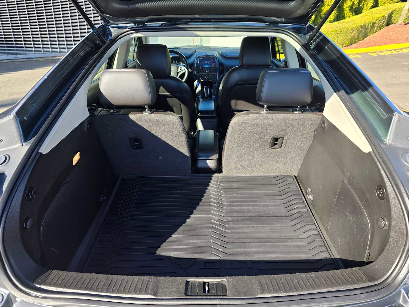 Used 2013 Chevrolet Volt Premium w/ Premium Trim Package image 16