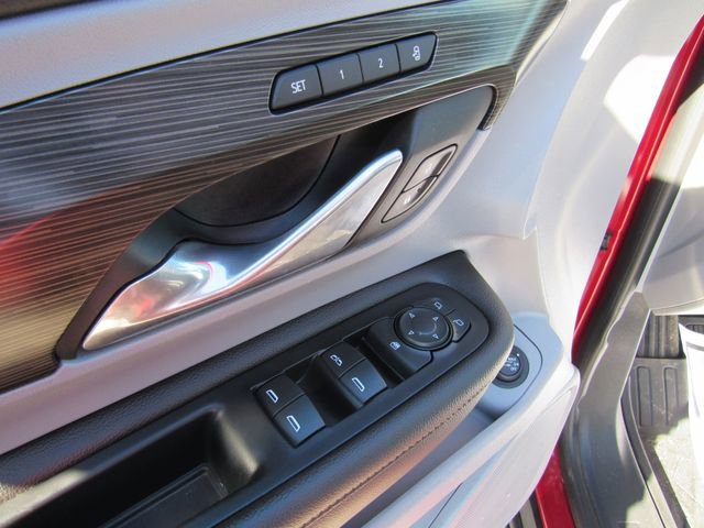 Used 2020 GMC Terrain SLT w/ Preferred Package image 11