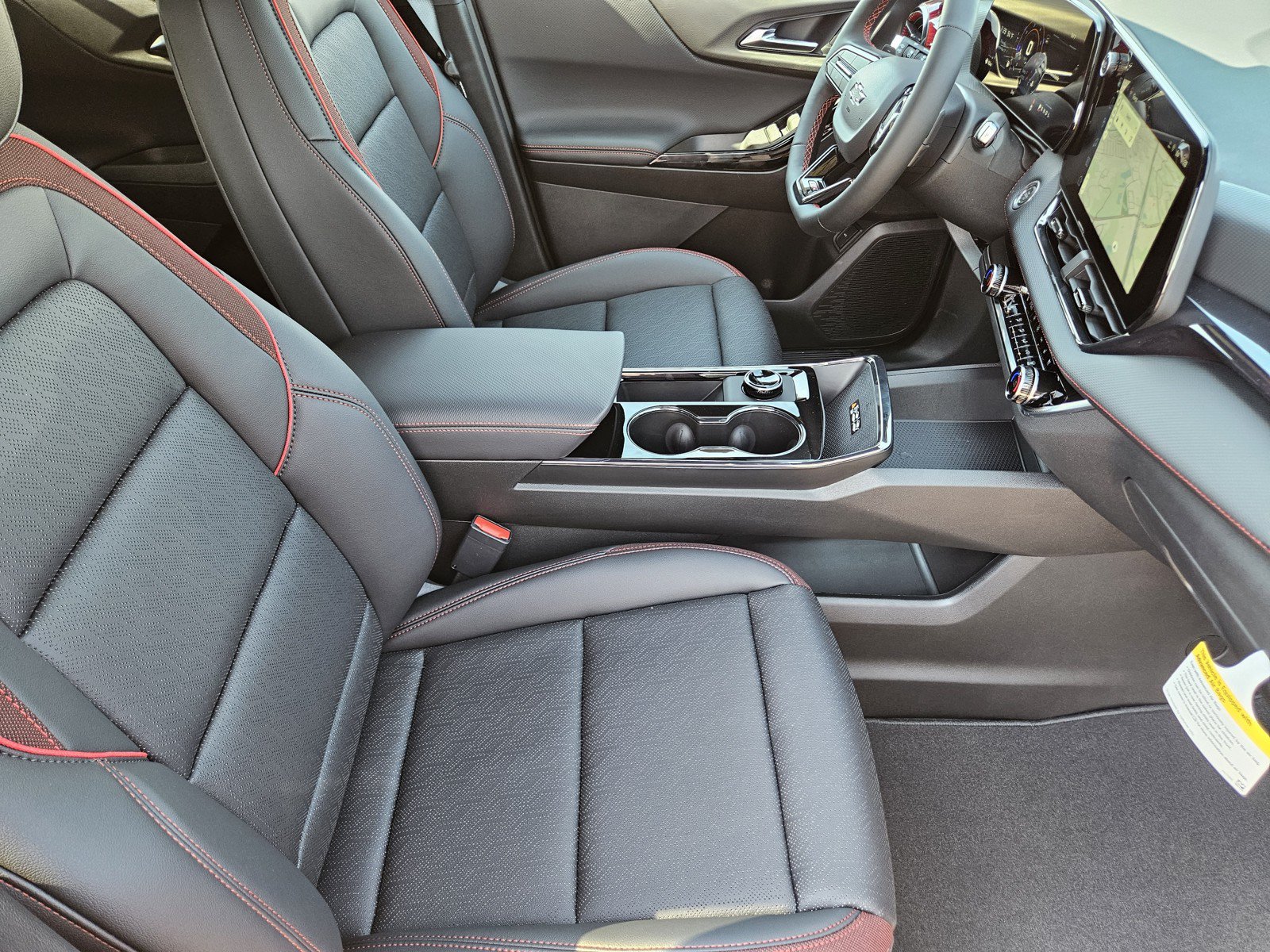 New 2027 Chevrolet Equinox RS w/ Safety and Technology Package FWD image 10