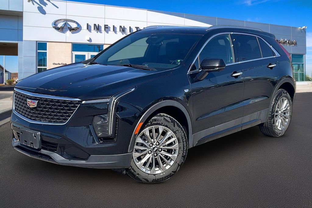 Used 2025 Cadillac XT4 Premium Luxury image 1