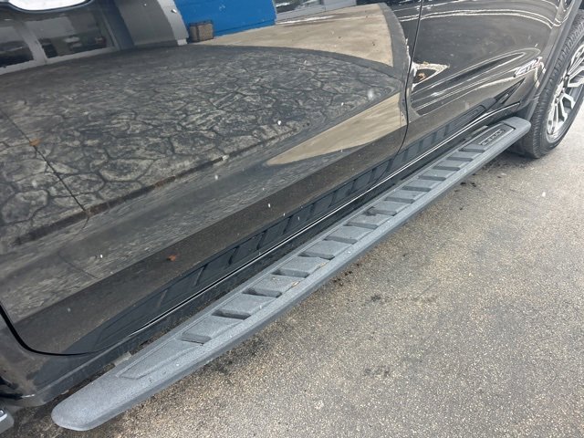 Used 2022 GMC Sierra 1500 AT4 w/ AT4 Premium Package image 7