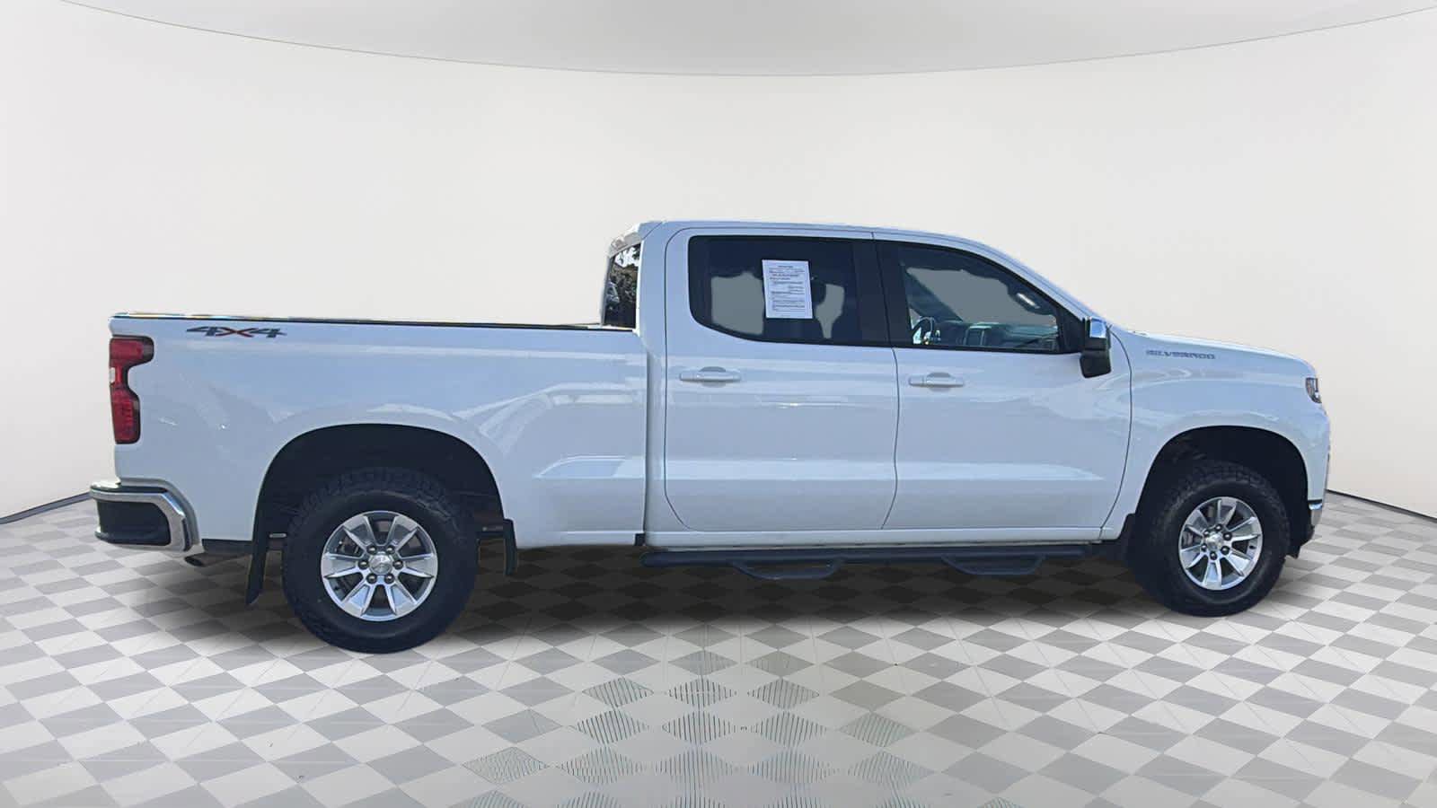Used 2019 Chevrolet Silverado 1500 LT w/ All-Star Edition AWD/4WD image 4