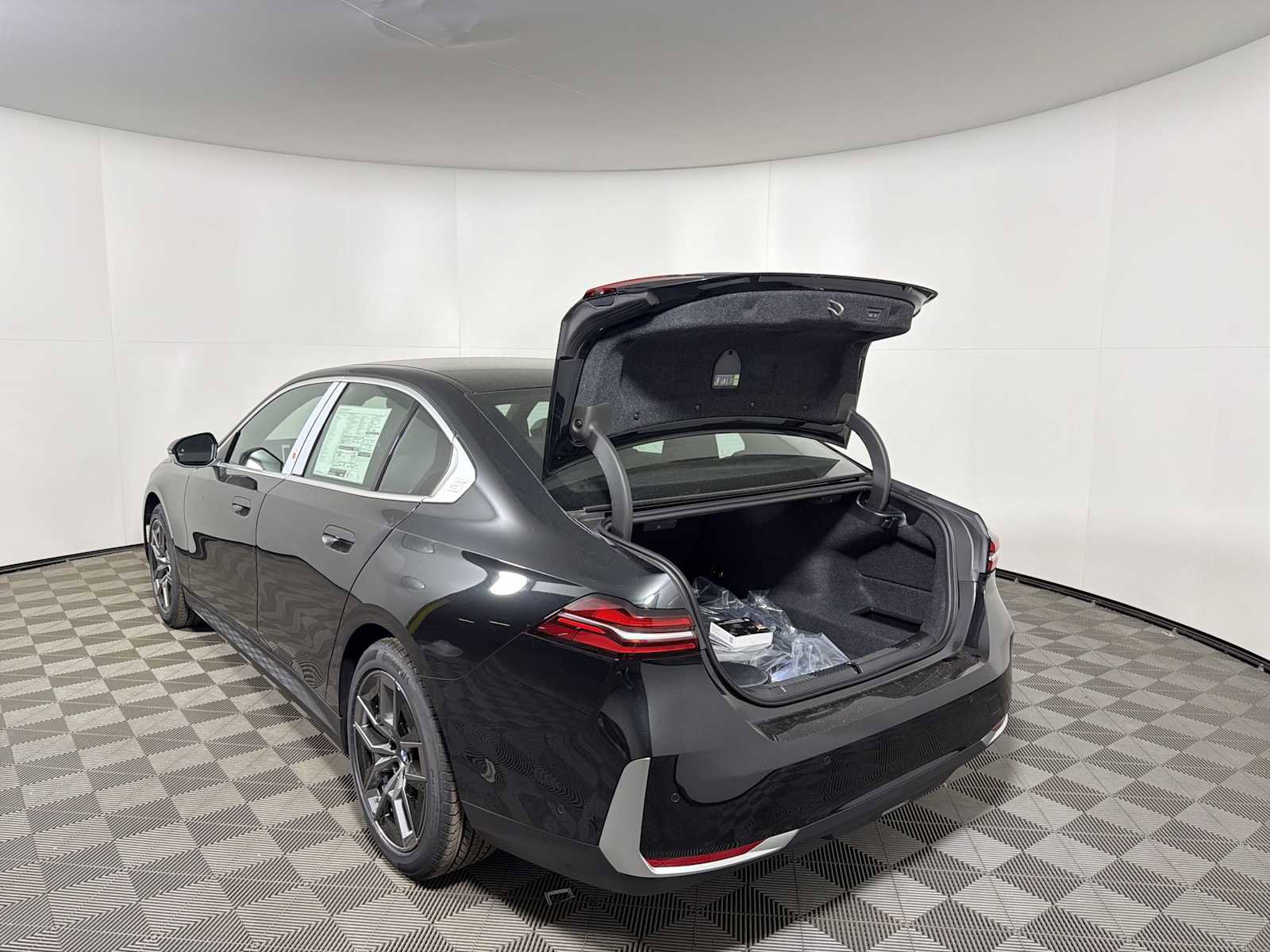 New 2026 BMW 530i xDrive AWD/4WD image 20