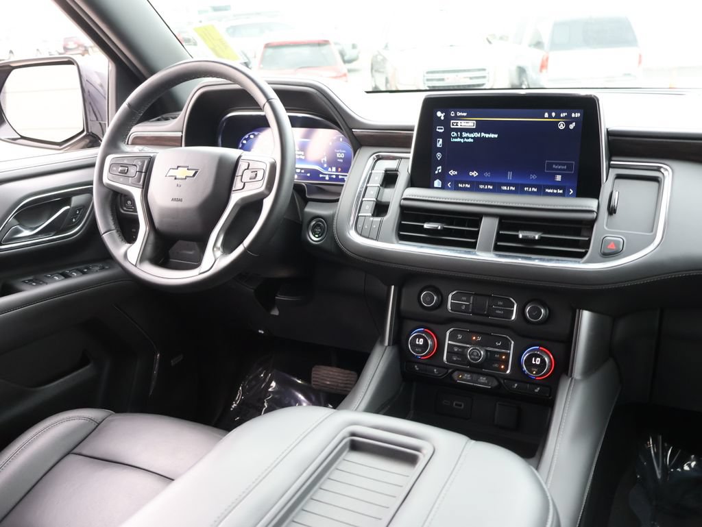 Used 2024 Chevrolet Suburban LT AWD/4WD image 14