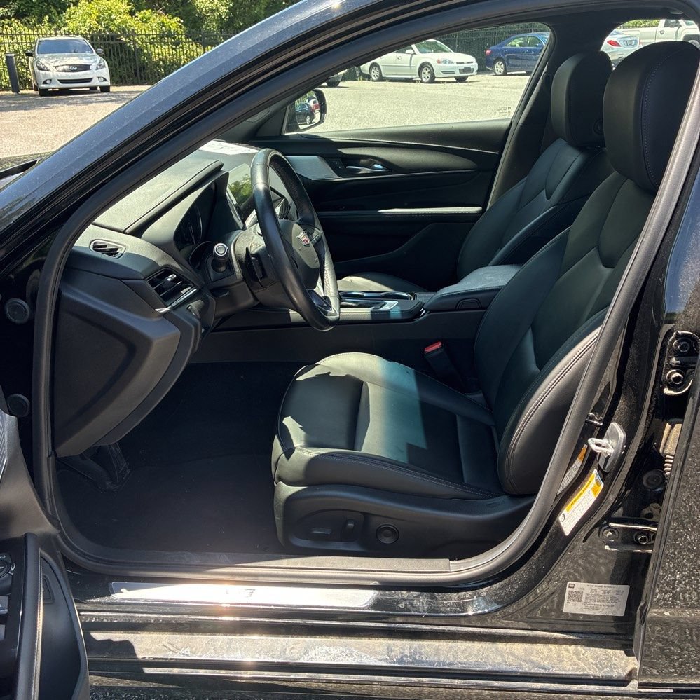 Used 2023 Cadillac CT4 Luxury w/ Sun And Sound Package AWD/4WD image 3