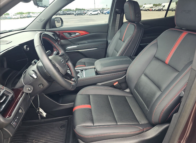 Used 2024 Chevrolet Traverse RS w/ LPO, Floor Liner Package FWD image 9