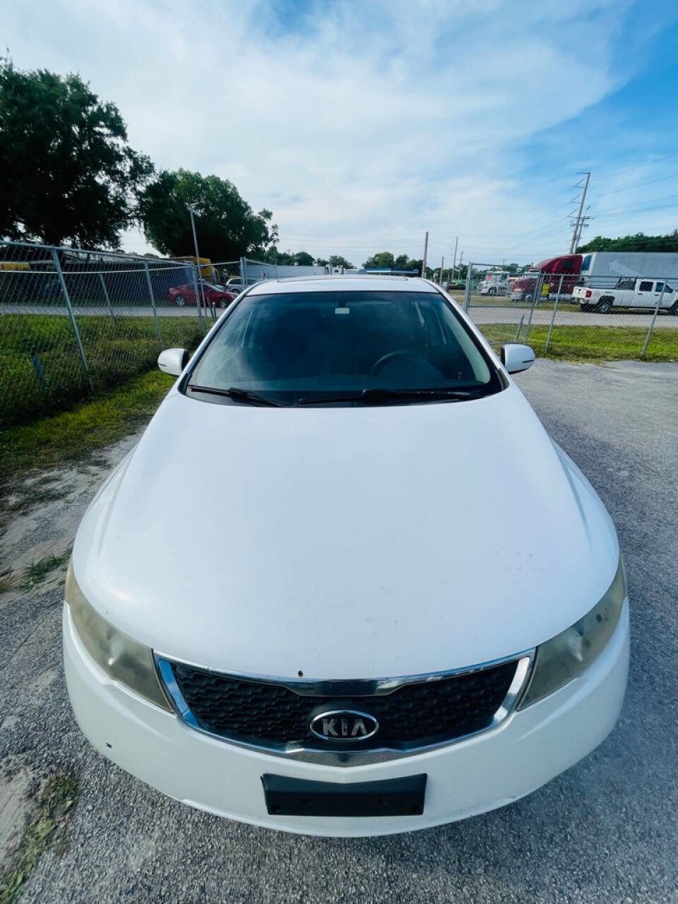 Used 2013 Kia Forte EX w/ Premium Pkg image 3