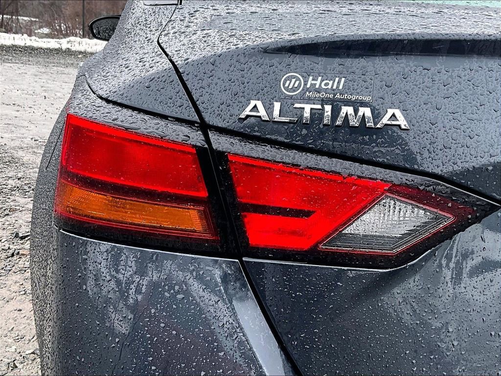 Used 2022 Nissan Altima 2.5 SV image 24