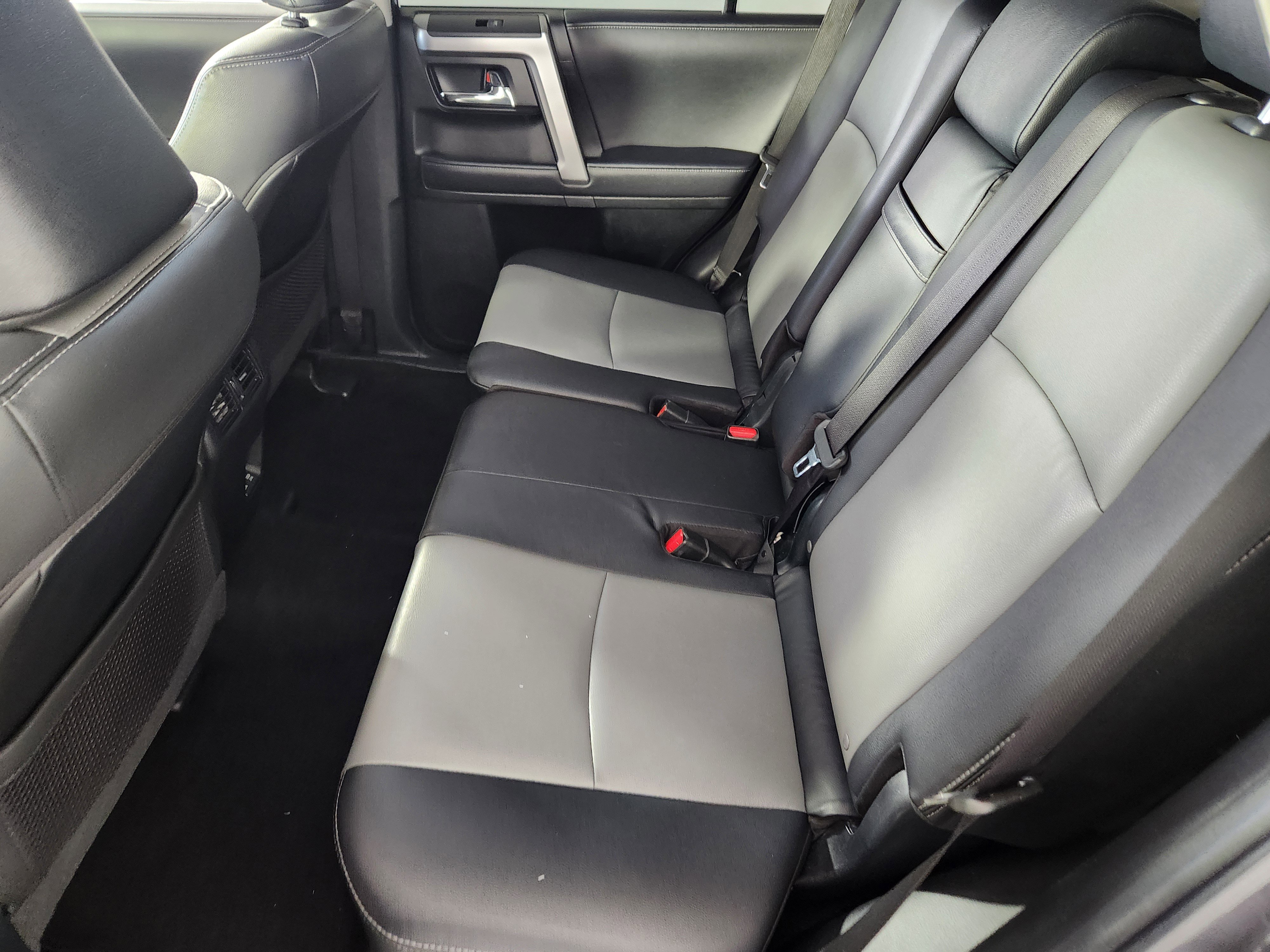 Used 2021 Toyota 4Runner SR5 Premium w/ Moonroof Package image 14
