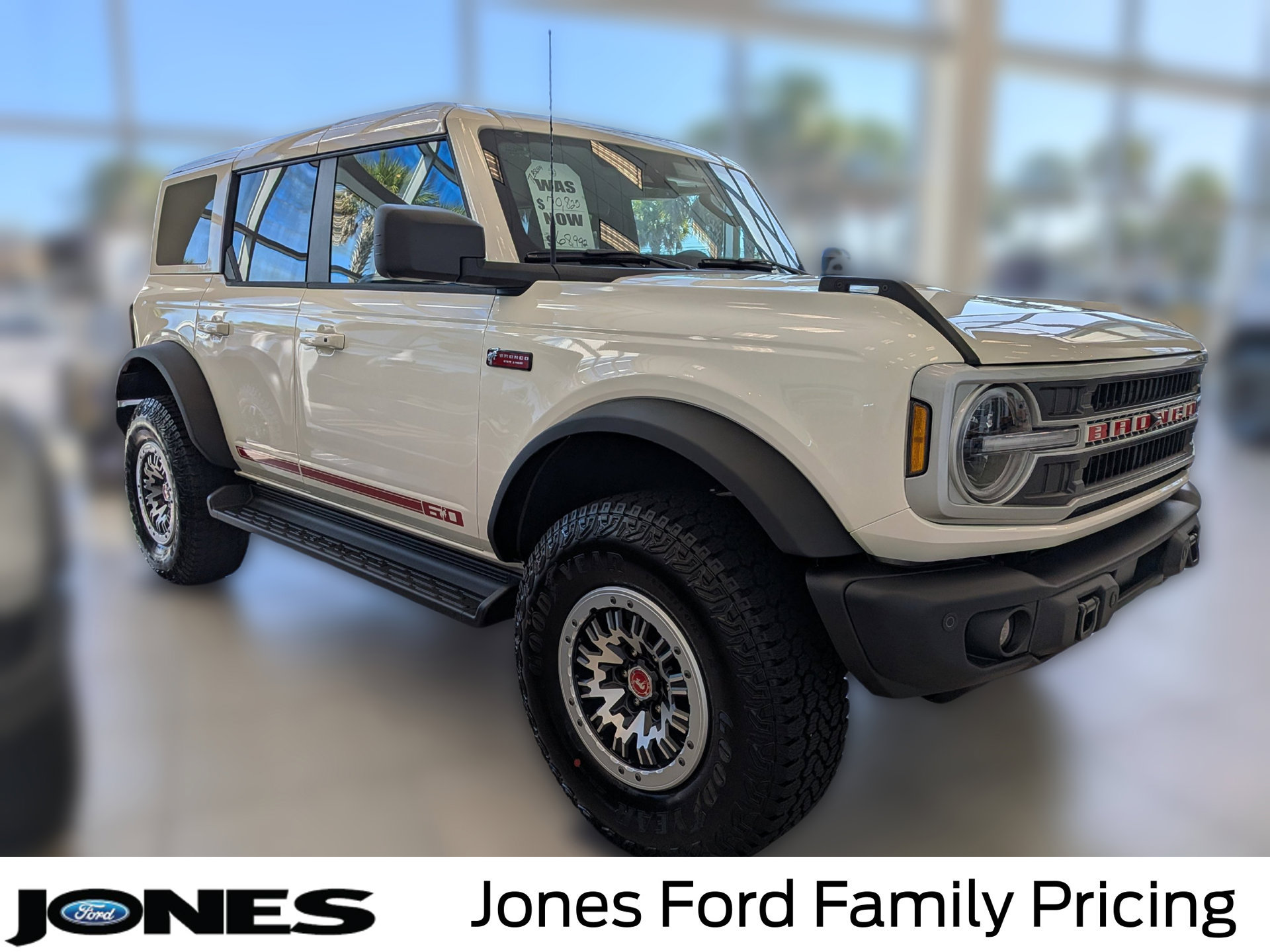 New 2026 Ford Bronco Outer Banks w/ Sasquatch Package AWD/4WD image 2