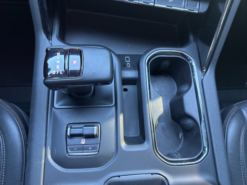 Used 2023 GMC Sierra 1500 AT4 w/ Technology Package image 5