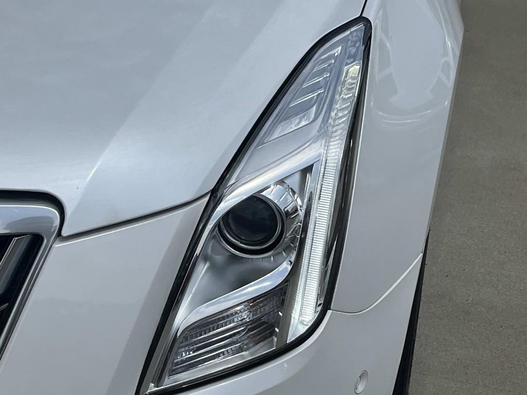 Used 2017 Cadillac XTS Premium Luxury FWD image 9