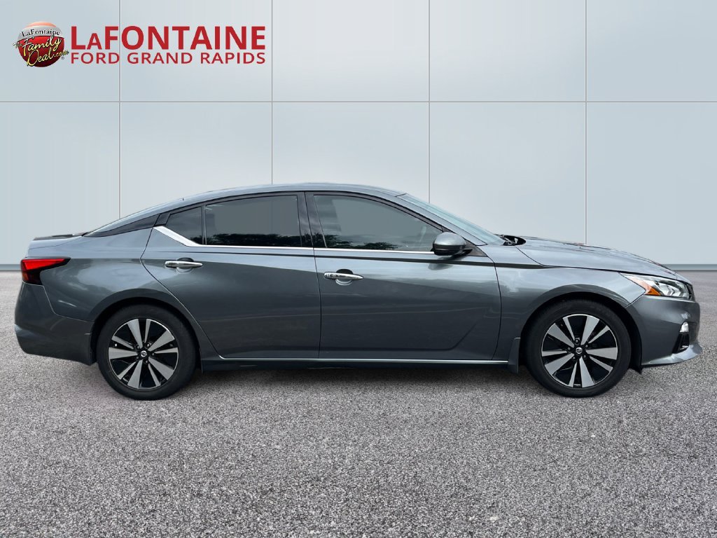 Used 2020 Nissan Altima 2.5 SL FWD image 8