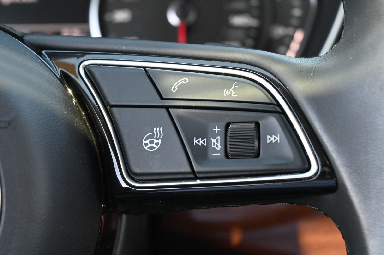 Certified 2023 Audi A4 2.0T Premium image 7