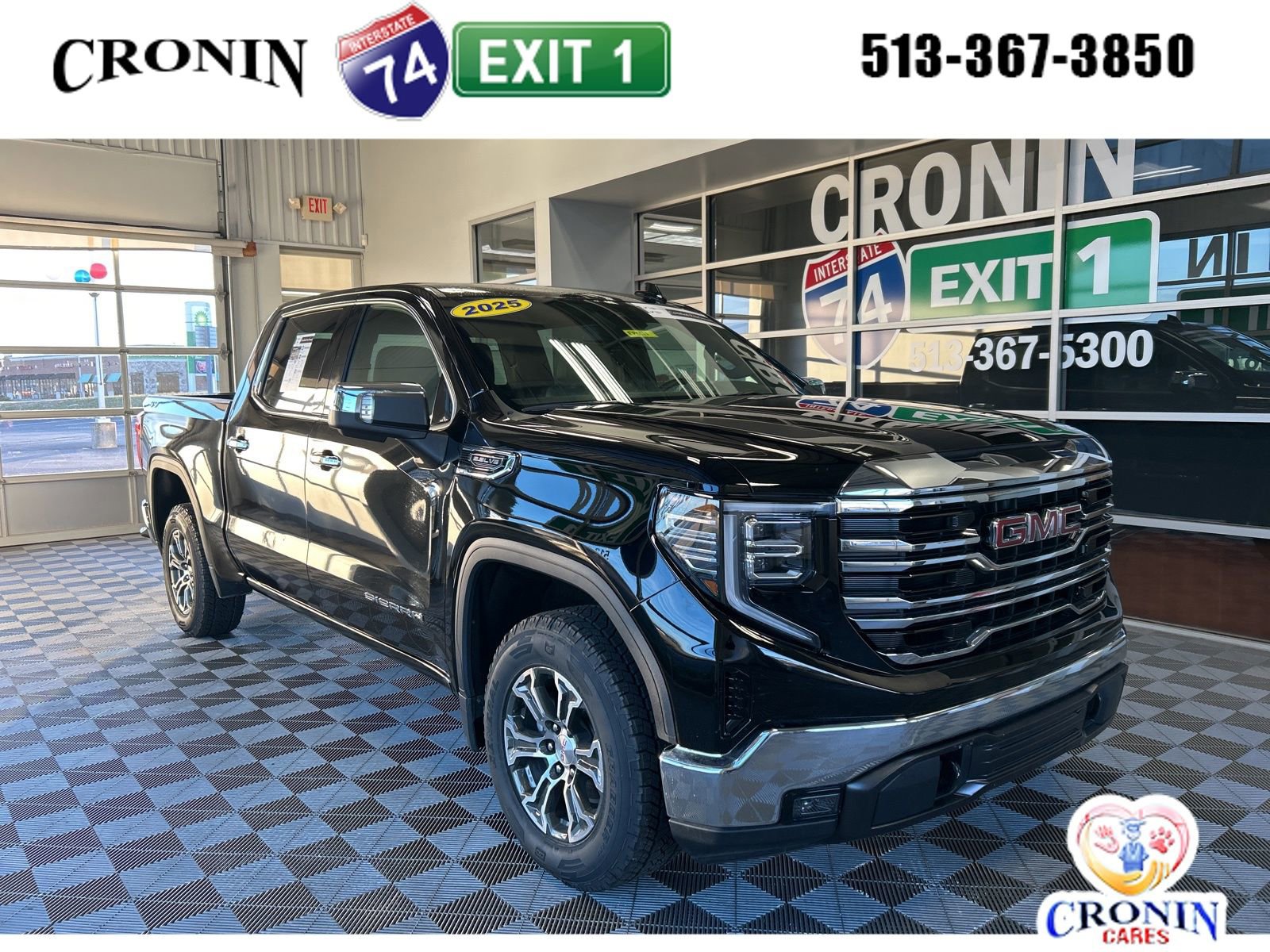 Used 2025 GMC Sierra 1500 SLT image 1