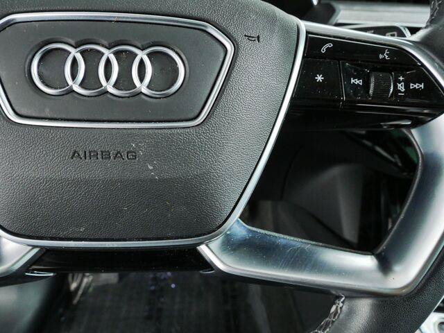 Used 2023 Audi e-tron Premium Plus w/ Premium Plus Package AWD/4WD image 12
