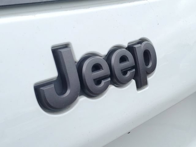Used 2021 Jeep Cherokee Latitude Lux 80th Anniv w/ Quick Order Package 26U 80TH AWD/4WD image 32