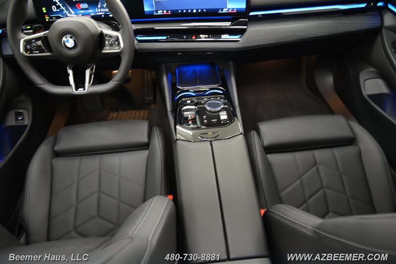 Used 2026 BMW 530i w/ M Sport Package RWD image 31