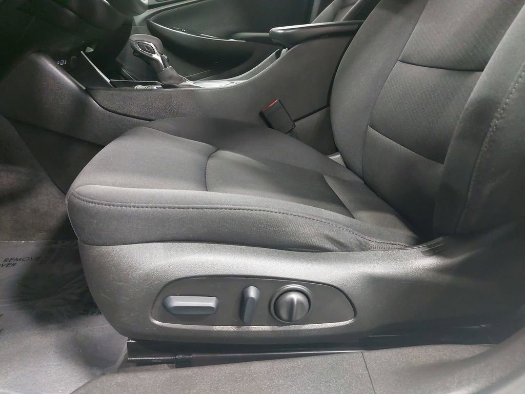 Used 2024 Chevrolet Malibu LT FWD image 29