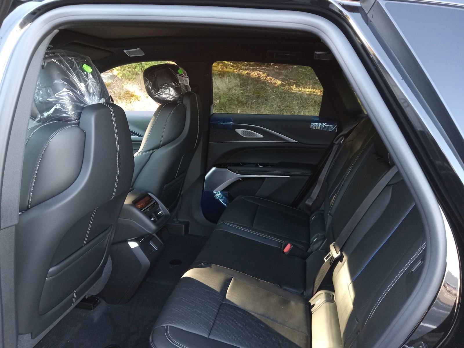 New 2026 Cadillac Lyriq V image 23