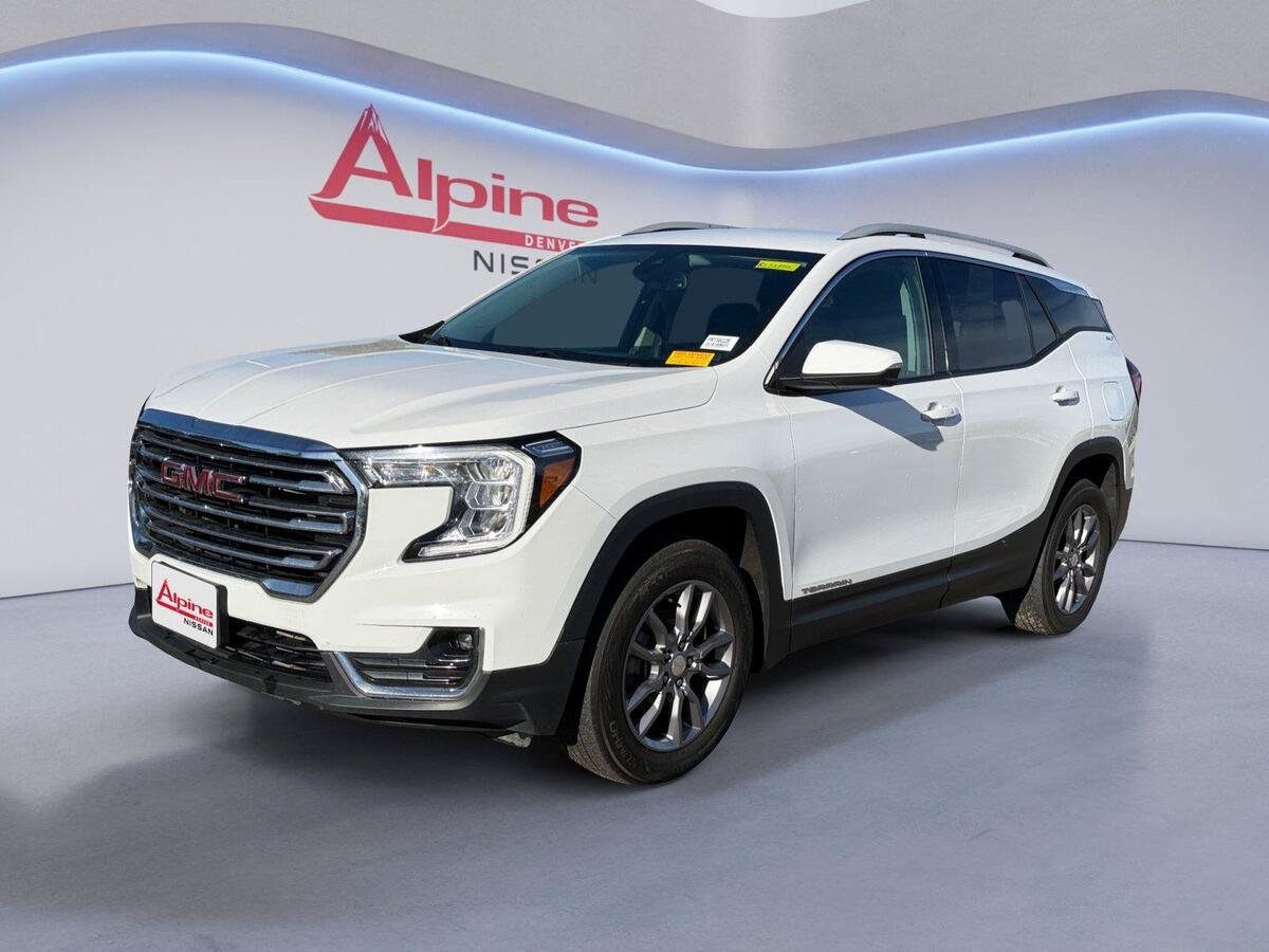 Used 2024 GMC Terrain SLT