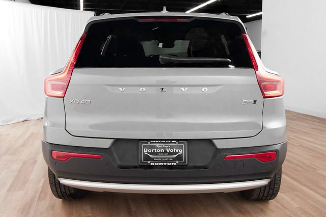 Certified 2025 Volvo XC40 B5 Core w/ Protection Package Premier image 4