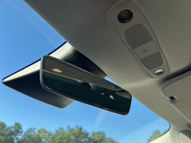 Used 2023 Tesla Model 3 Standard Range image 12