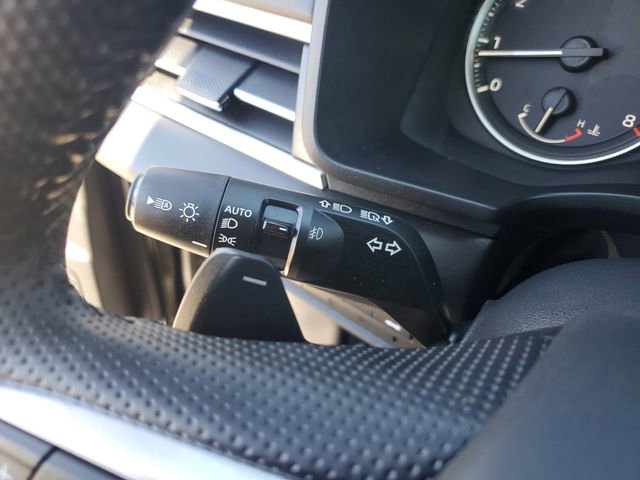 Used 2025 Mitsubishi Outlander SE AWD/4WD image 24