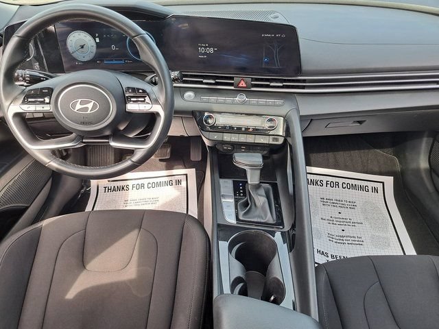 Used 2024 Hyundai Elantra SEL w/ Convenience Package FWD image 25