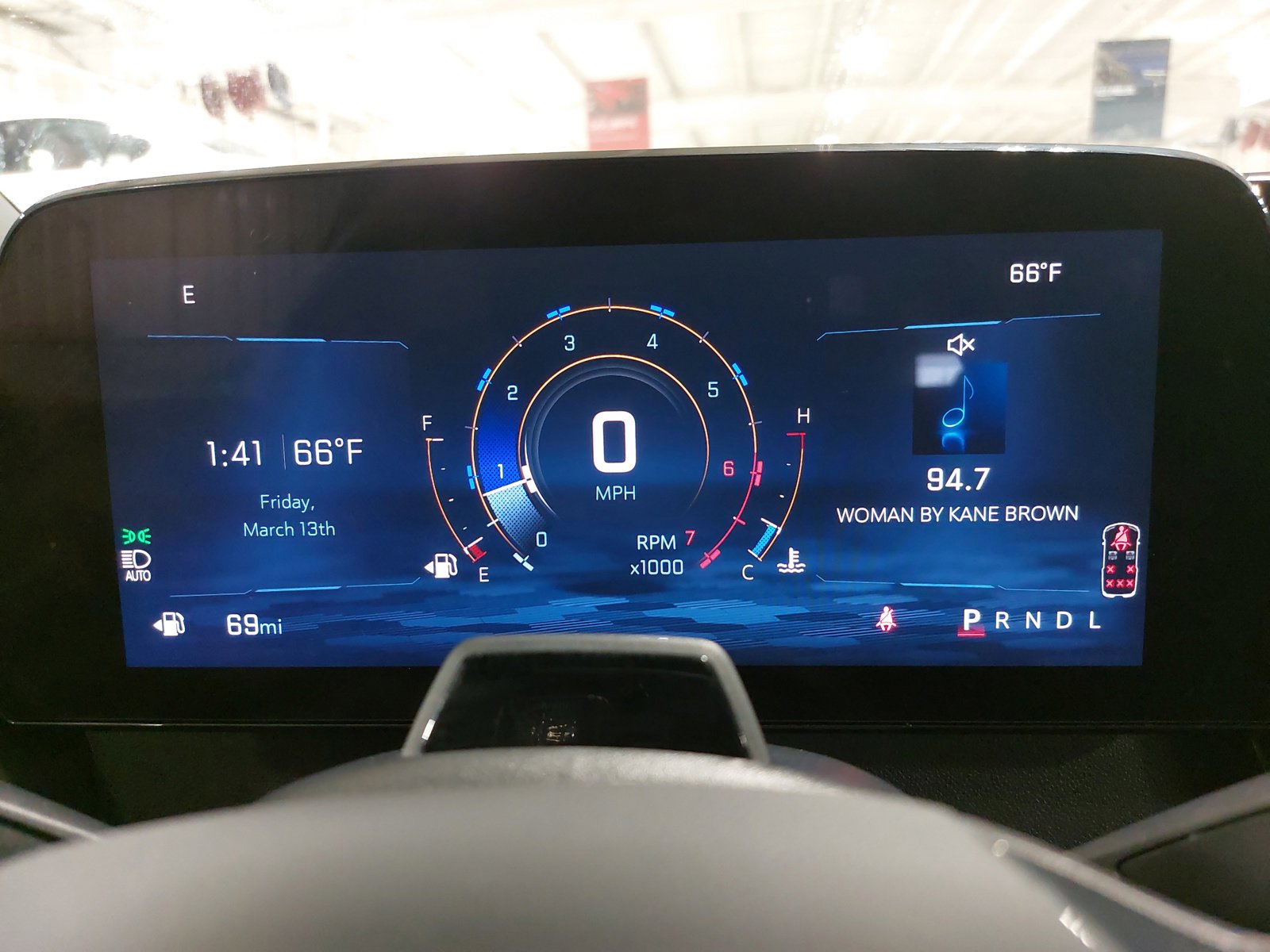 Used 2024 Chevrolet Traverse RS w/ LPO, Floor Liner Package image 20